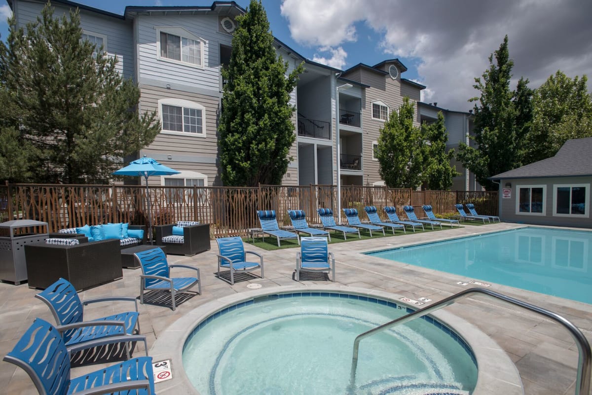 Apartments At Sparks Marina